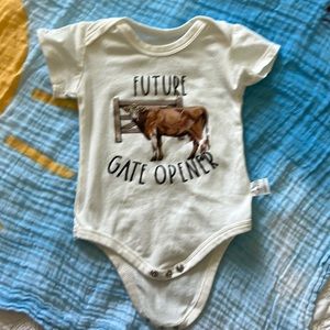 🌻 5 for $25🌻 bundle for discount  NWOT farm onesie